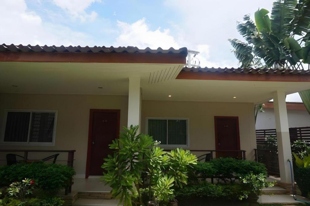 The Park Nangrong Resort Exterior foto
