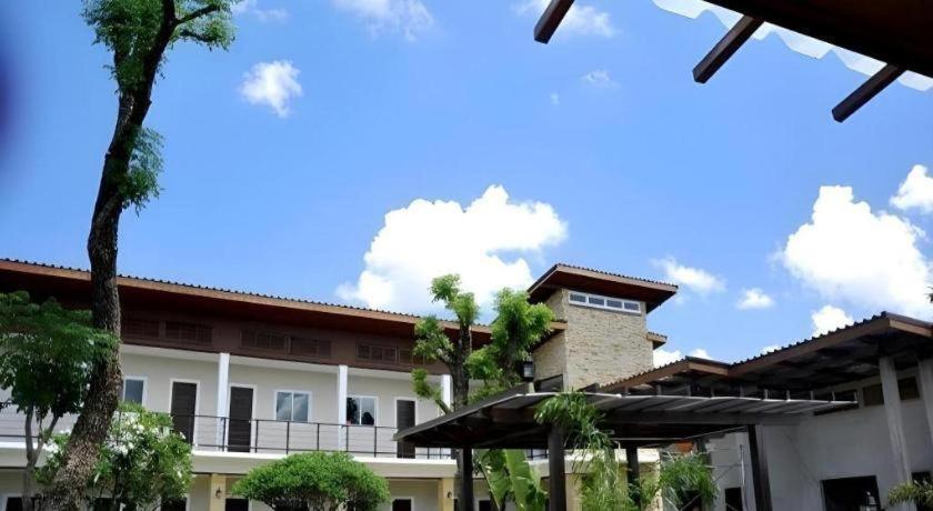 The Park Nangrong Resort Exterior foto